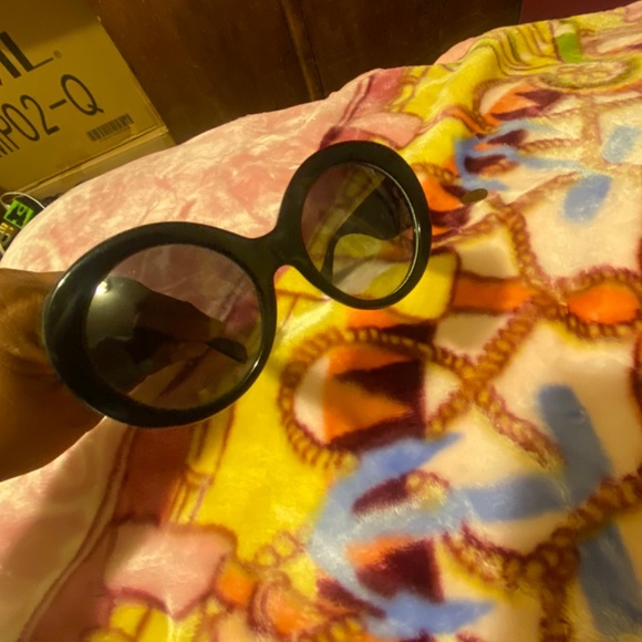 Versace Sunglasses - Picture 6 of 6